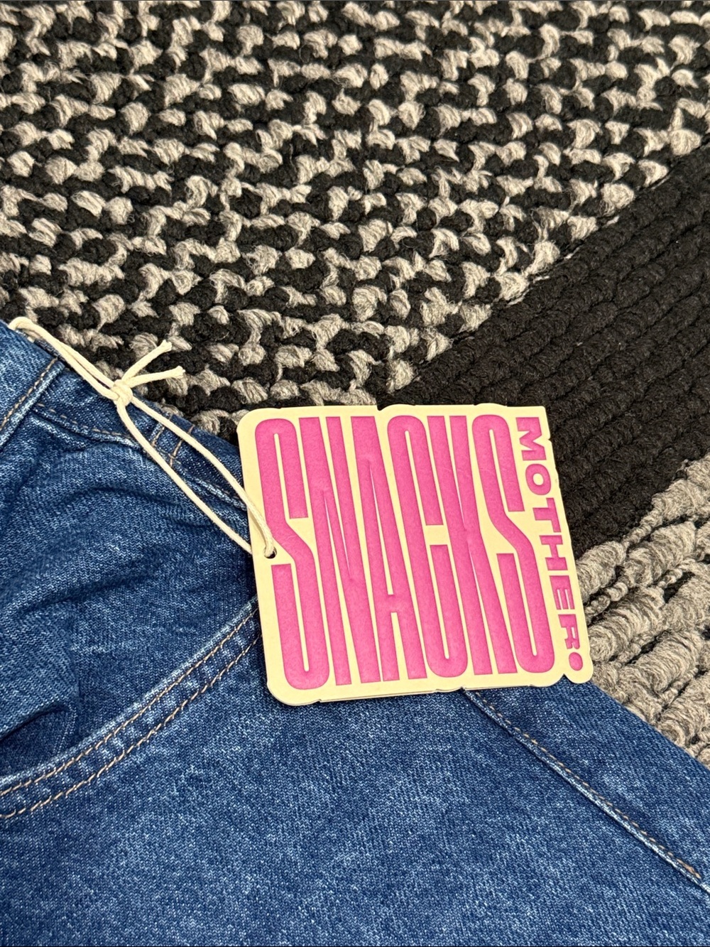 Mother SNACKS The Peeler Ankle High-Rise Barrel Leg Premium Balloon Denim Jeans - Picture 3 of 10